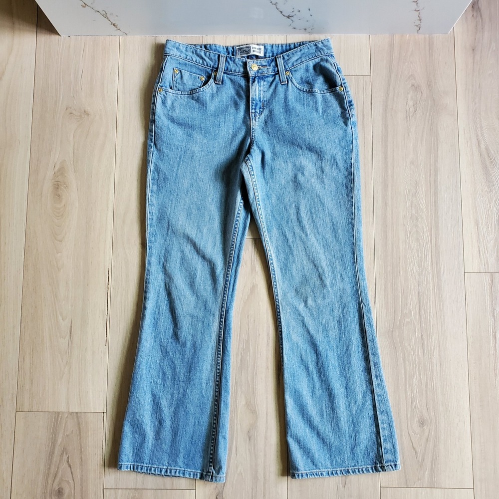 Levi Strauss Jeans Womens 8 Short Blue Bootcut Low Rise Flare Light Wash Denim